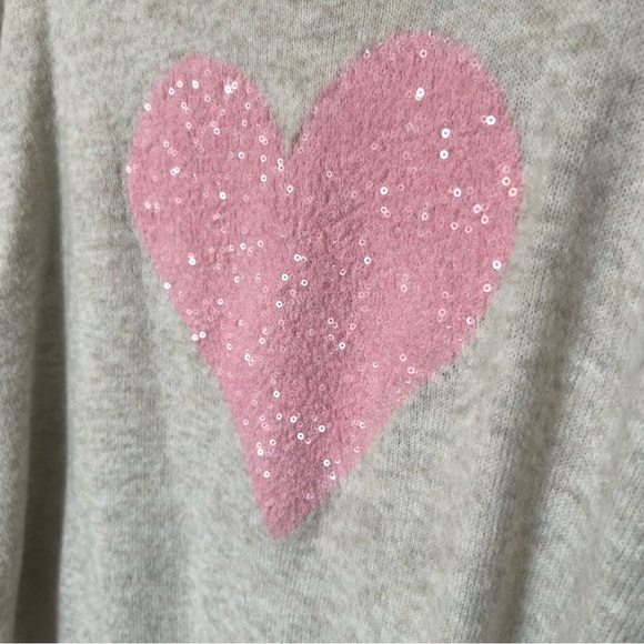 NWOT CeCe Cream and Pink Crew Neck Sweater with Vintage Heart Design - Picture 4 of 14